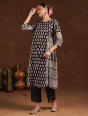 Women Black Cotton Silk Bagh Kurta With Pants