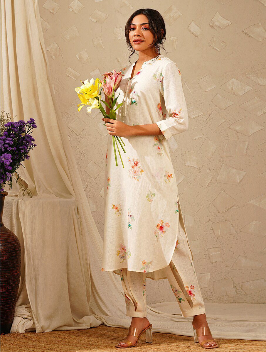 Women Ivory Lyocell Linen Kurta With Pants