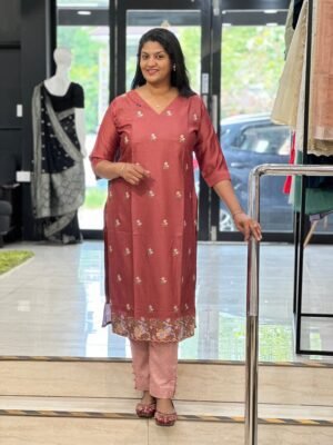 Floral Embroidery Detailed Crush Silk Kurta | Vsi164