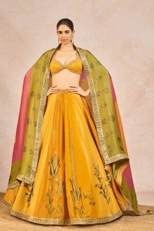 The 'Ajnabi Ehsaas' Lehenga