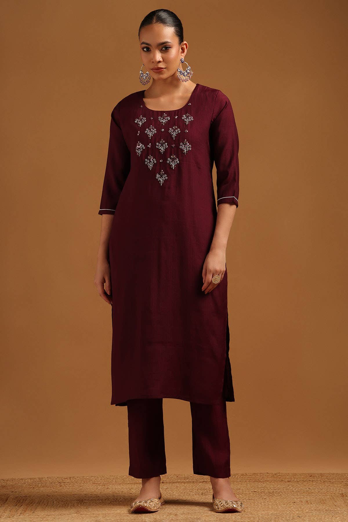 Wine Desert Storm Solid Kurta Set With Bead Details