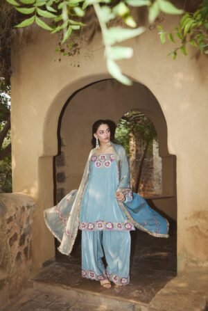 Cloud Blue Aari Tilla Embroidered Short Pheran Set With Farshi Salwar & Ice Blue Tissue Embroidered Dupatta