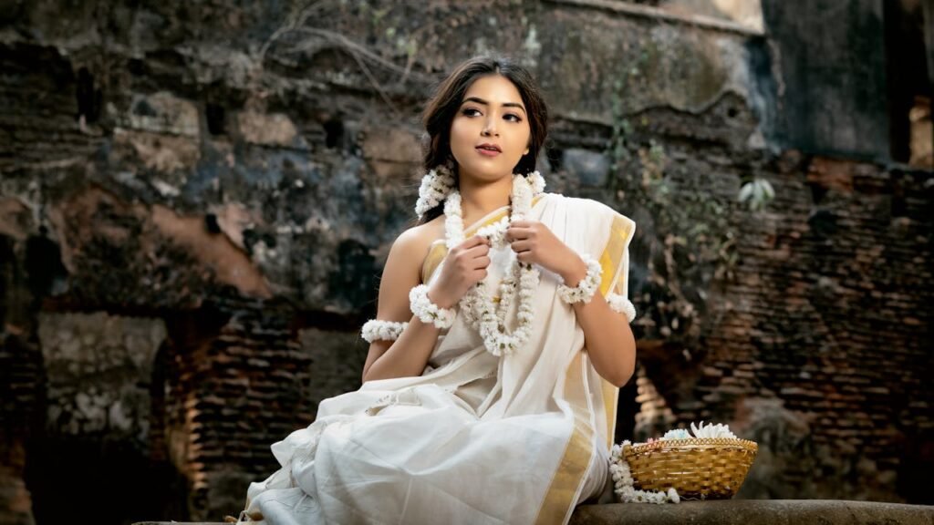 Types of Kasavu Sarees