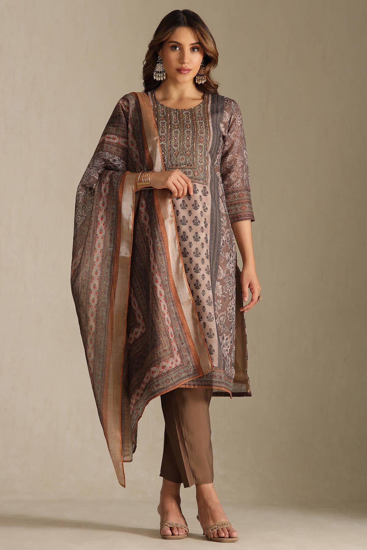 Brown Linen Floral Print Suit Set With Stones And Sequins
