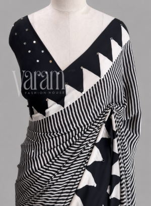 Optical Edge: Binny Crepe With Mirror Work & Geometric Triangle Border by Varam Fashion House, South Asian ethnic wear
