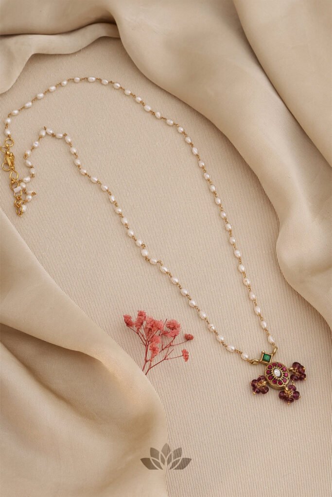 Necklace Virana by Tamara Chennai, South Asian ethnic wear