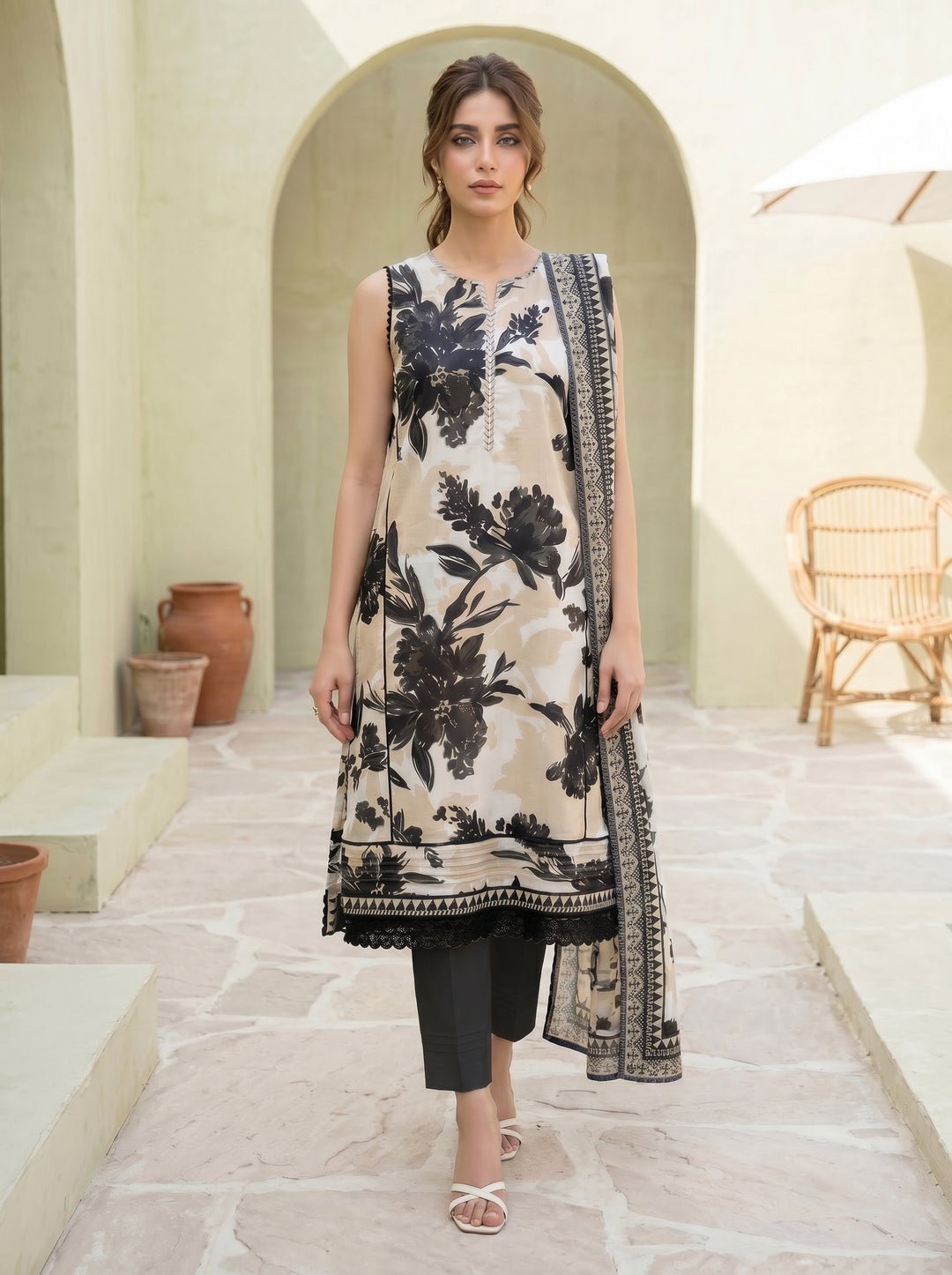 3 Piece Unstitched Printed Lawn by Lakahany, South Asian ethnic wear