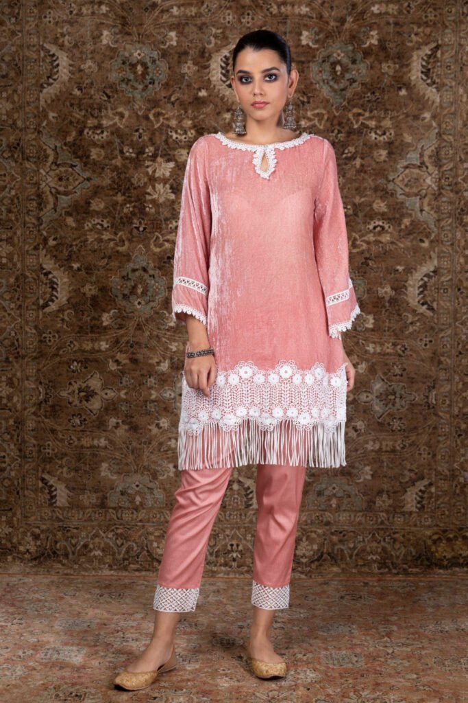 Makhmal Fern Kurta With Pyajama by Mulmul, South Asian ethnic wear