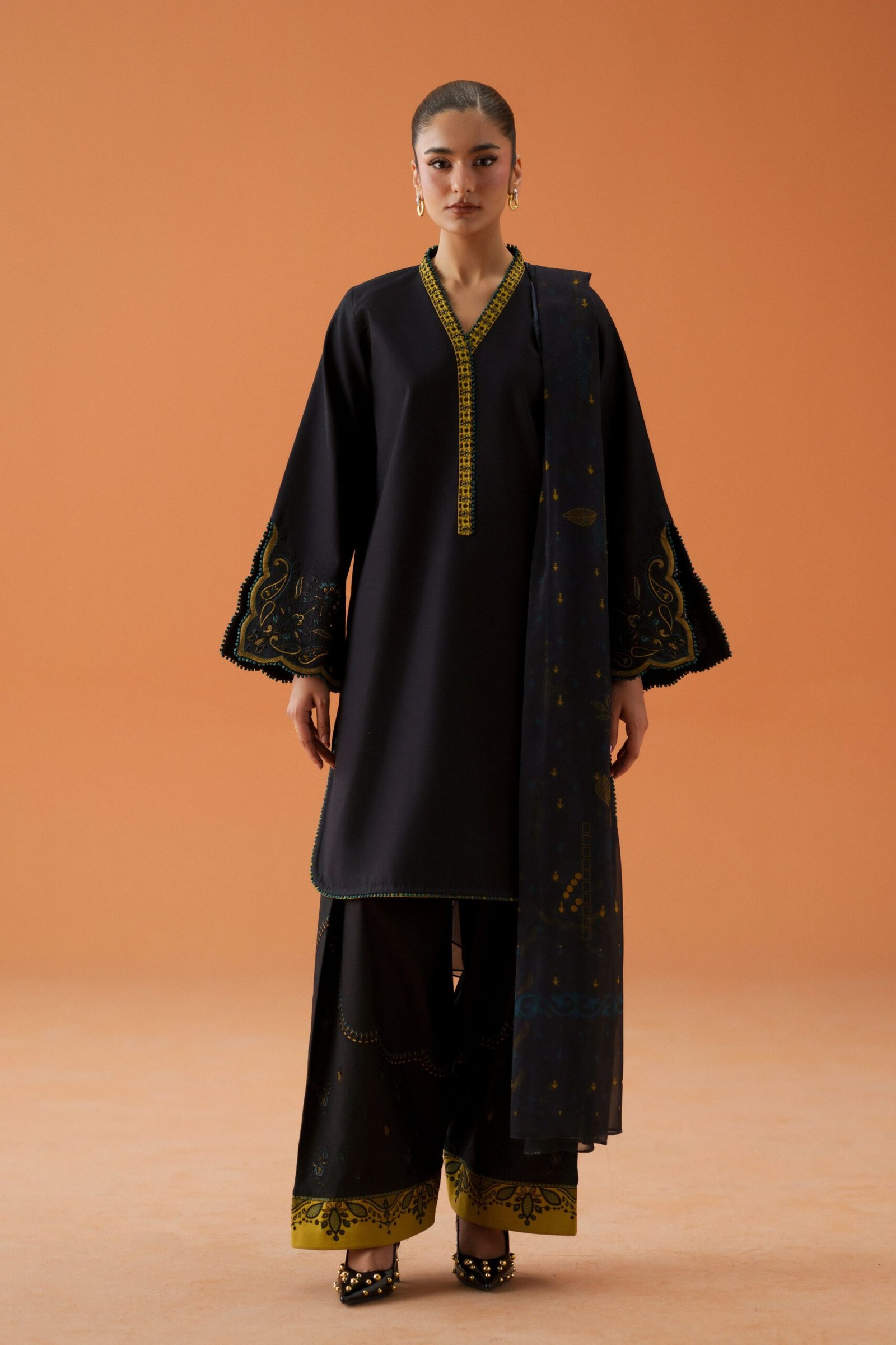 Vera by Naqshi, South Asian ethnic wear