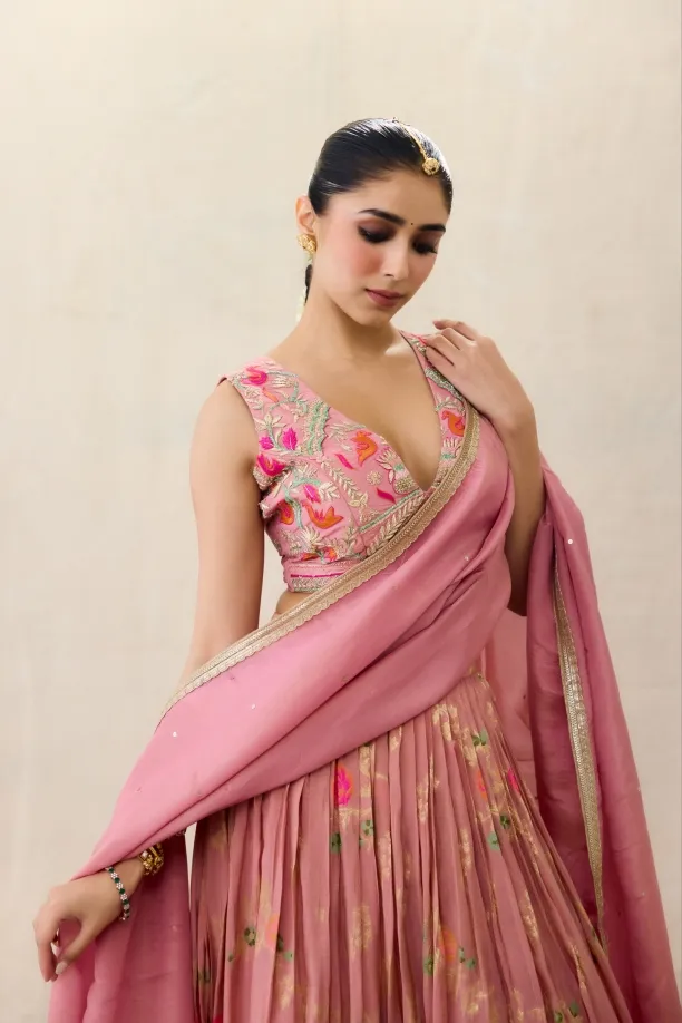 Frontier Raas Collection