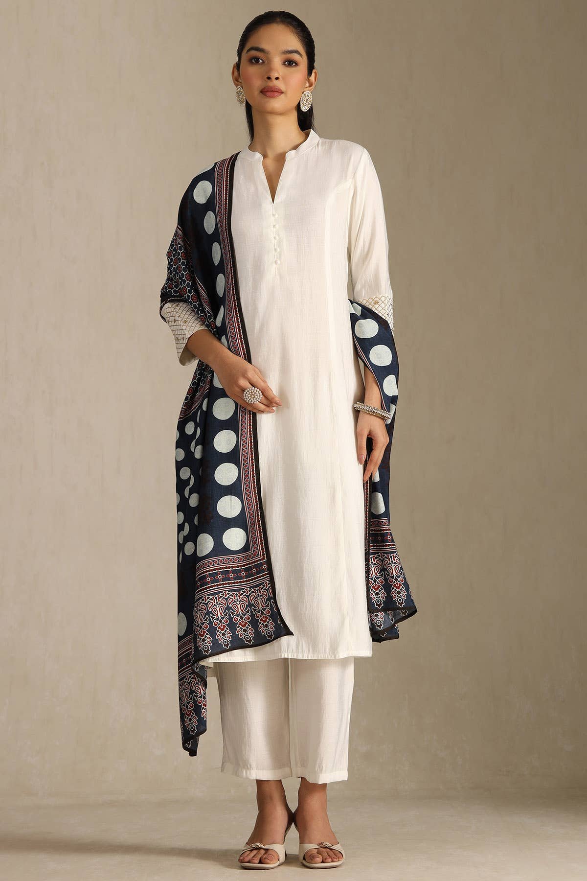 Off White Silk Blend Woven Design Suit Set With Zari