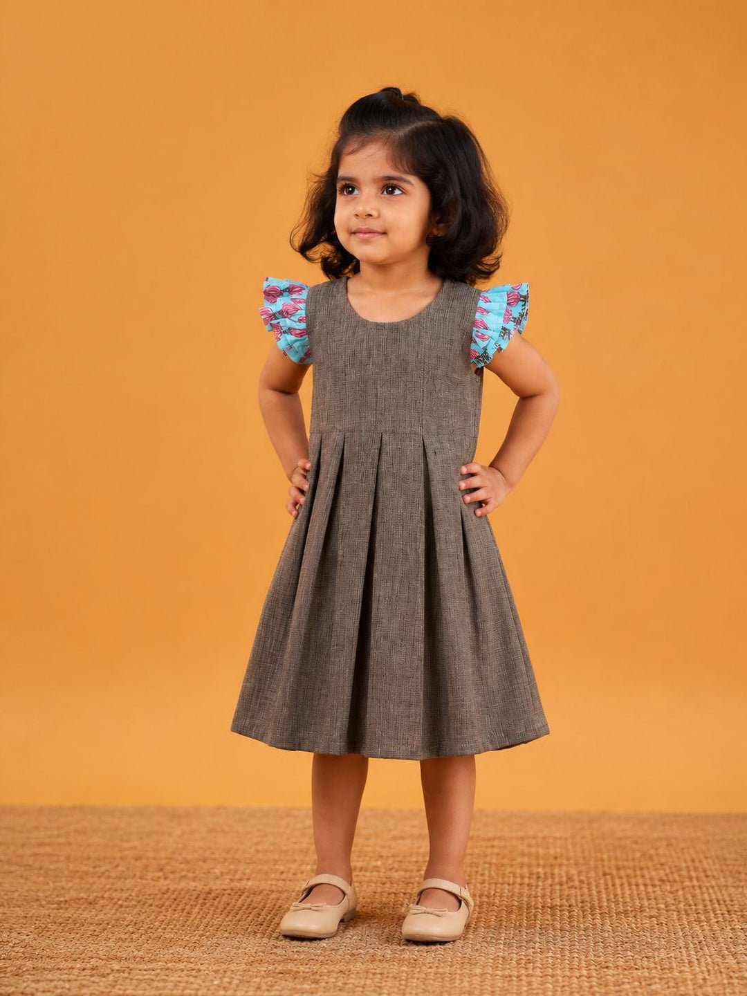Exp - Ss - Grey Box Pleat
